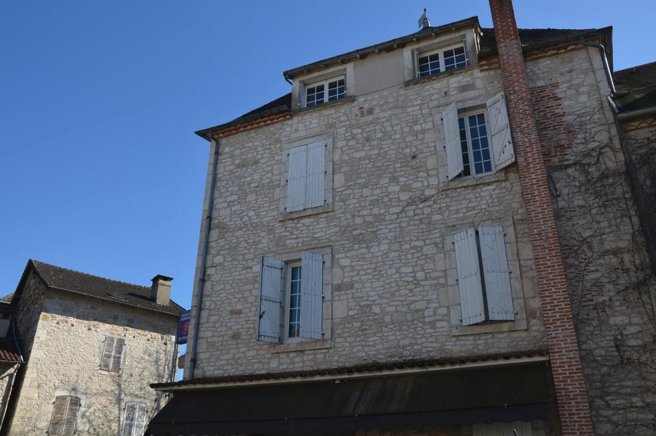Auberge Du Puits Souillac Bagian luar foto