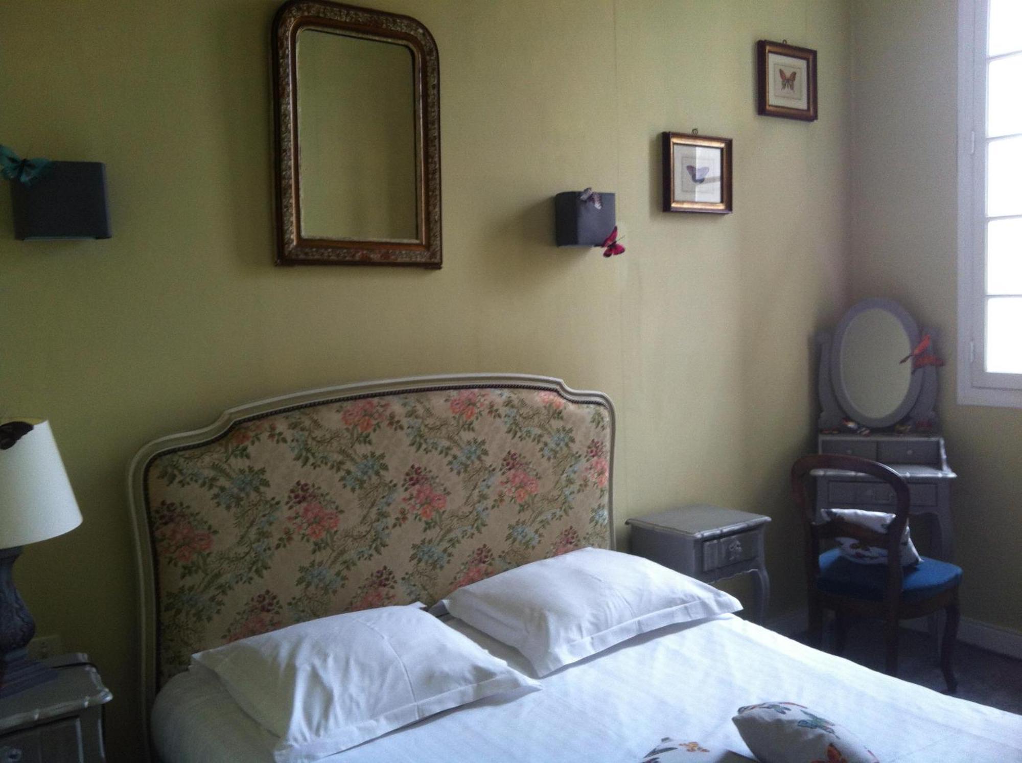 Auberge Du Puits Souillac Ruang foto